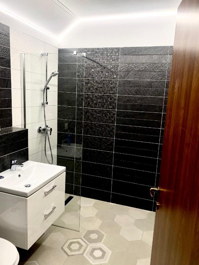 Bokorlak Apartment Odorheiu Secuiesc Ngoại thất bức ảnh